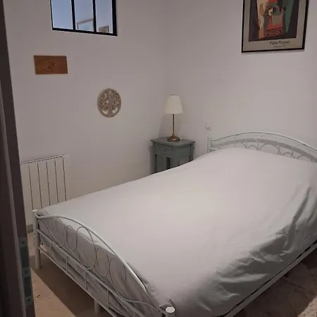 Le Murmure De La Vigne, 4 Personnes, Entre-2-mers * Capian